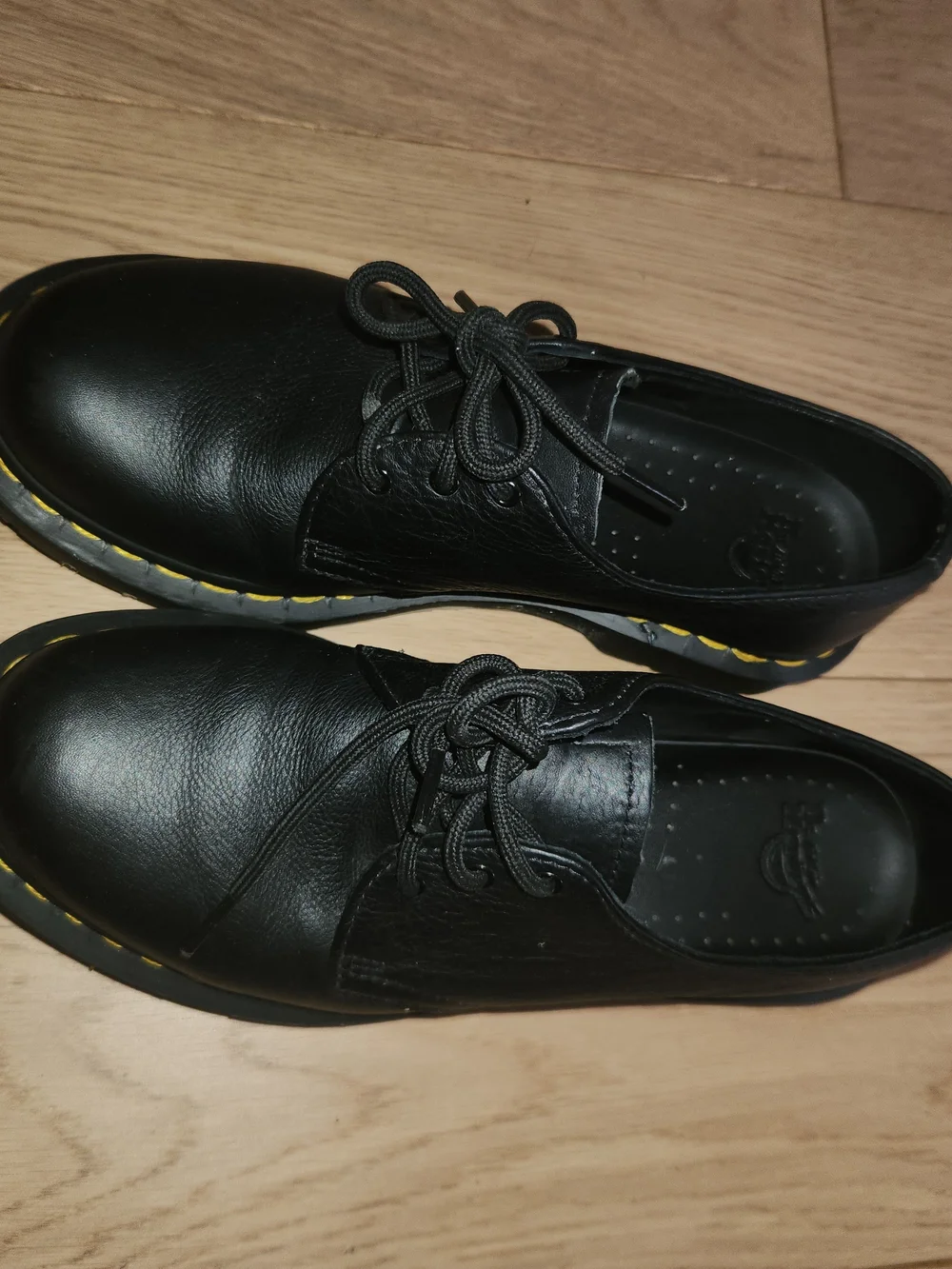 Dr. Martens unisex Black Leather 3-Eye Oxford Shoes (Will Take Lower Offer)